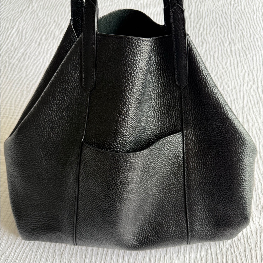 Banana Republic Black Pebbled Leather Tote Bag - Picture 4 of 11